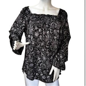 Peace & Pearls Chiffon Super Light / Airy NWT